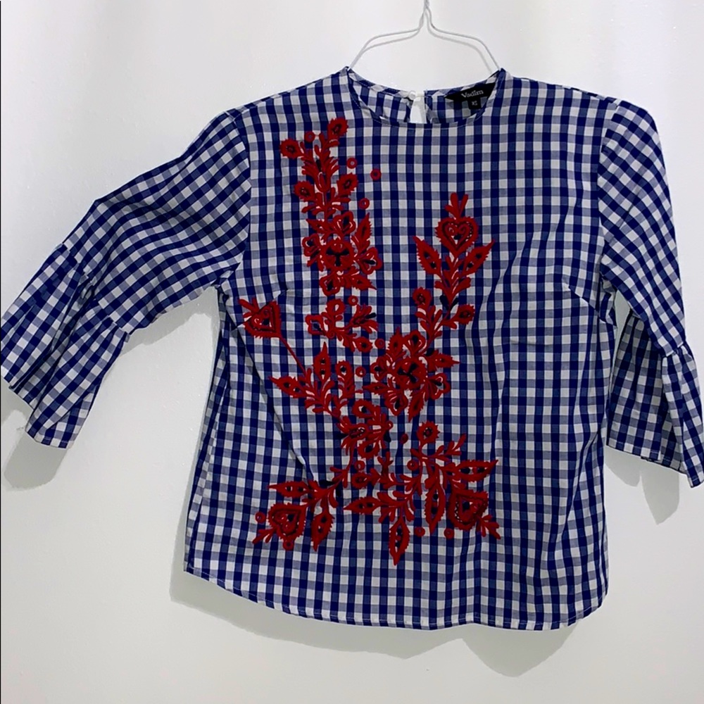 Beautiful Blue and White Checkered Pattern Blouse
